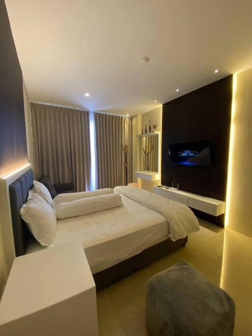 Nagoya Thamrin Apartment High Floor With View Zewnętrze zdjęcie