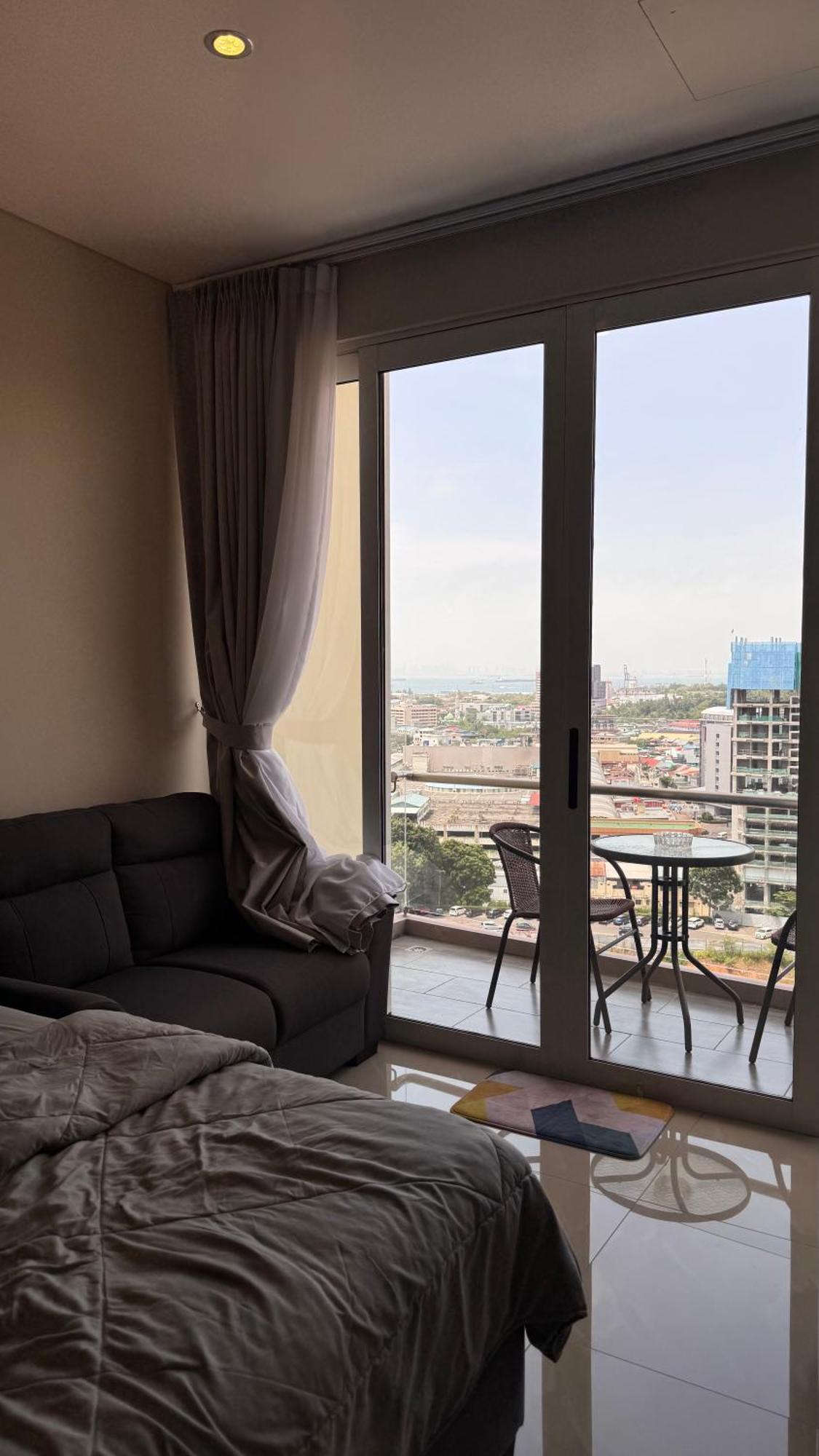 Nagoya Thamrin Apartment High Floor With View Zewnętrze zdjęcie