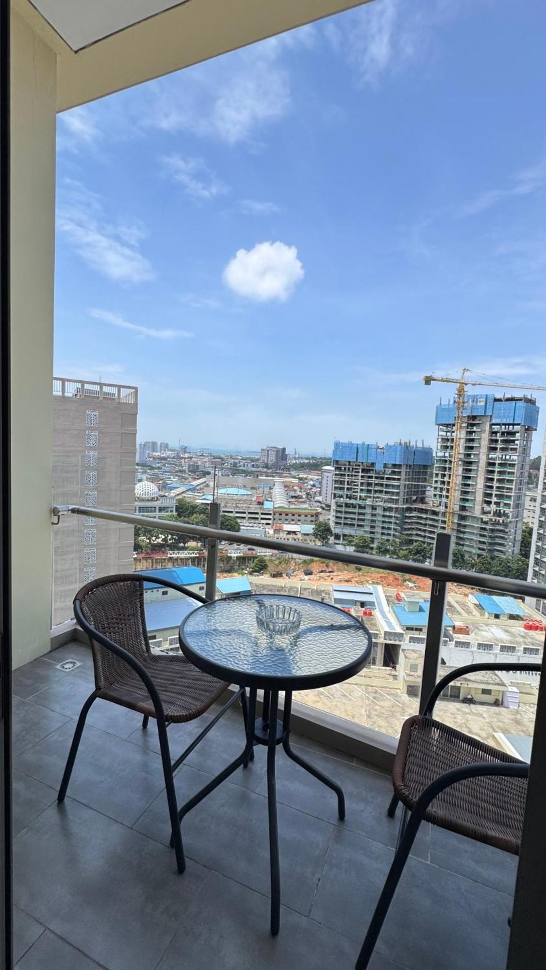 Nagoya Thamrin Apartment High Floor With View Zewnętrze zdjęcie