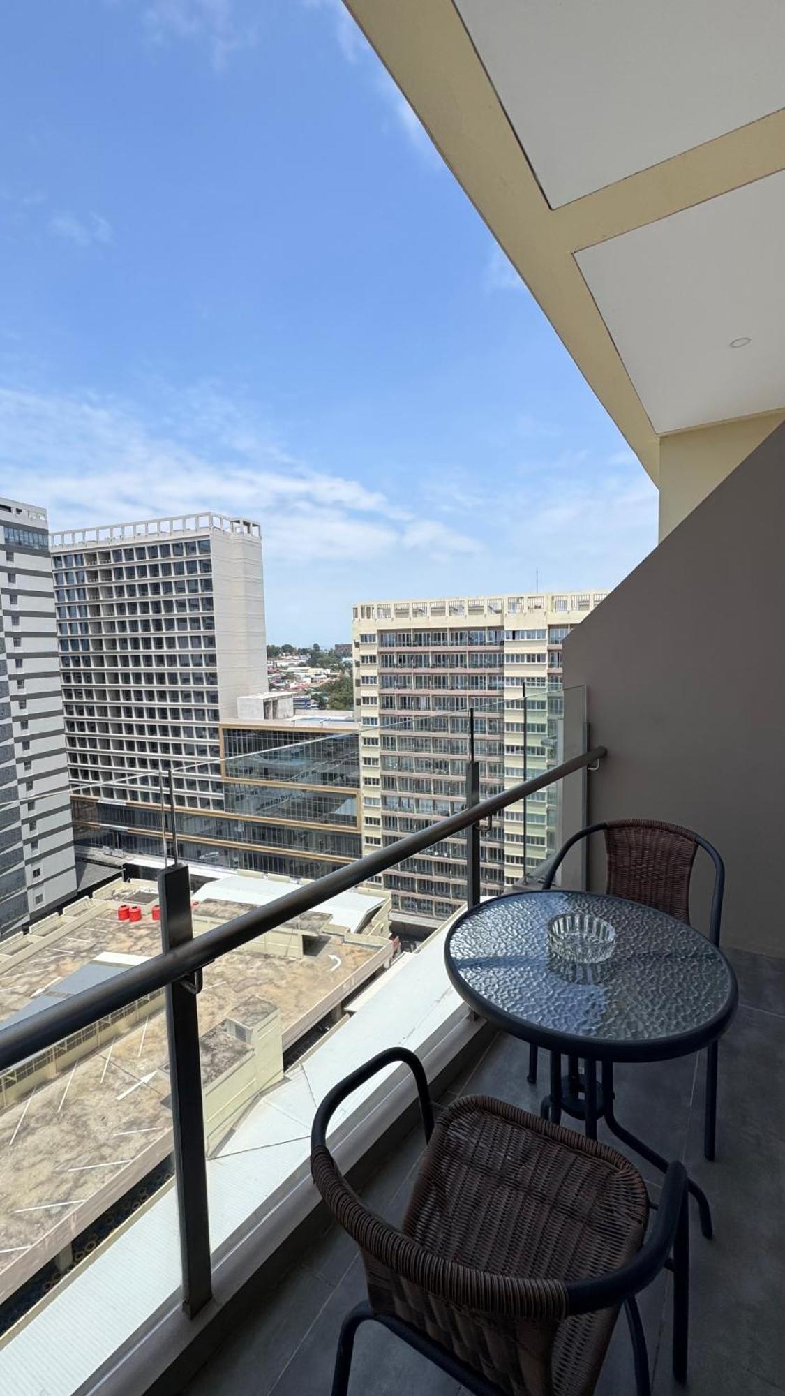Nagoya Thamrin Apartment High Floor With View Zewnętrze zdjęcie