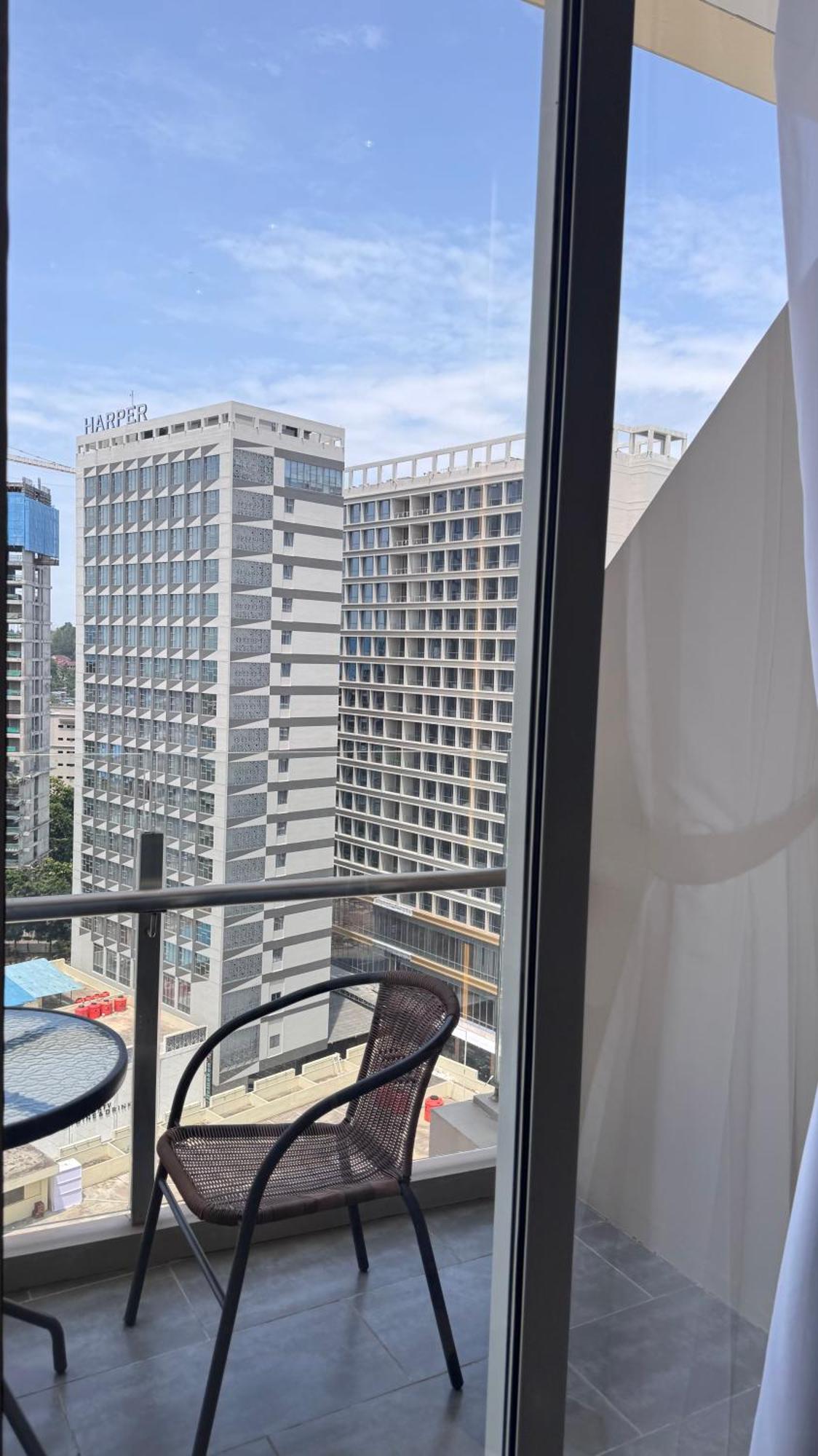 Nagoya Thamrin Apartment High Floor With View Zewnętrze zdjęcie